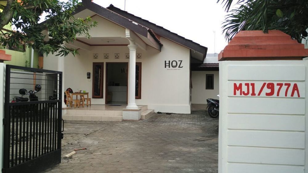 Hoz Bed & Breakfast Джокьякарта Экстерьер фото